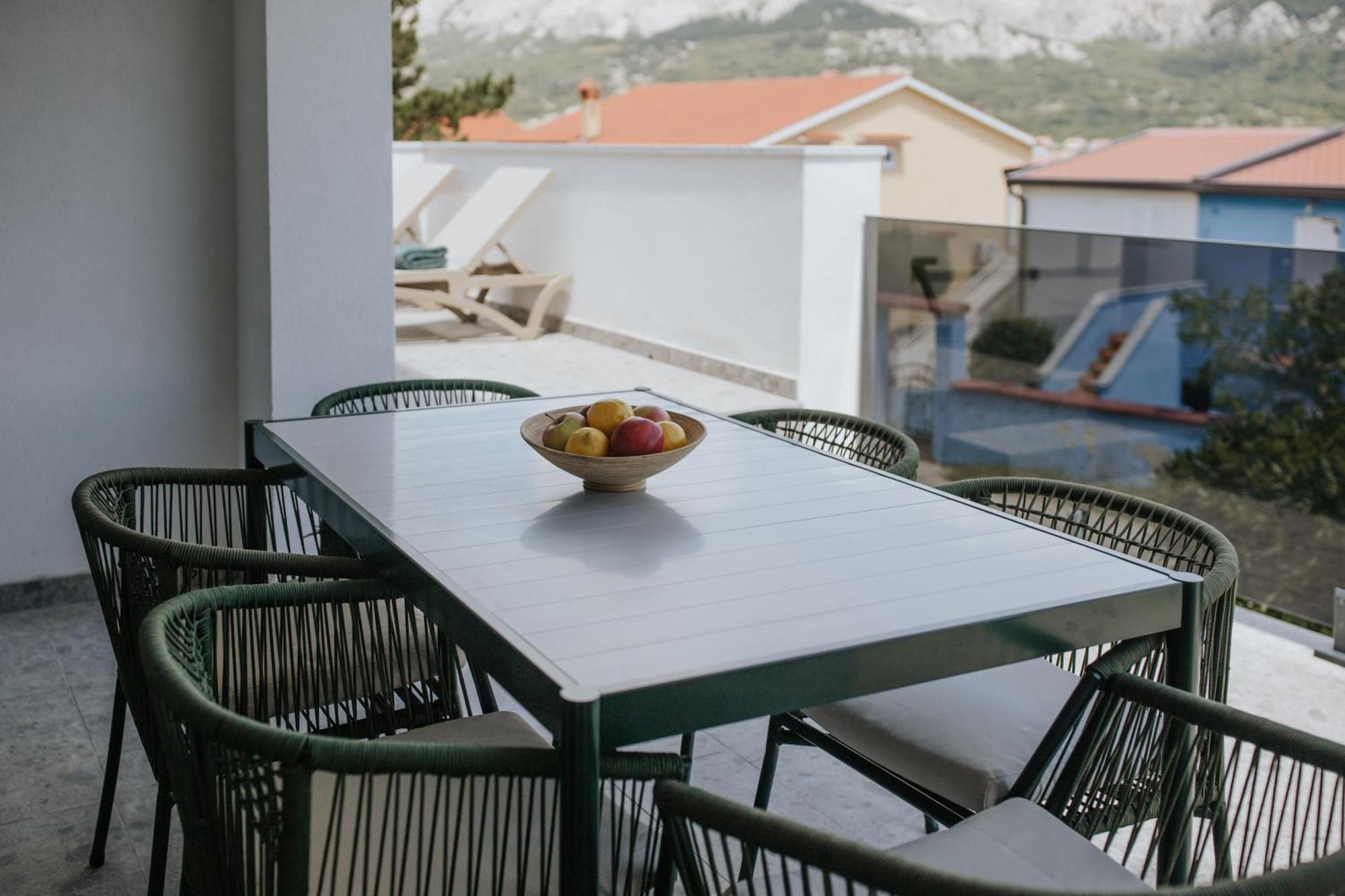 Villa Zlata - Holiday House Башка Экстерьер фото